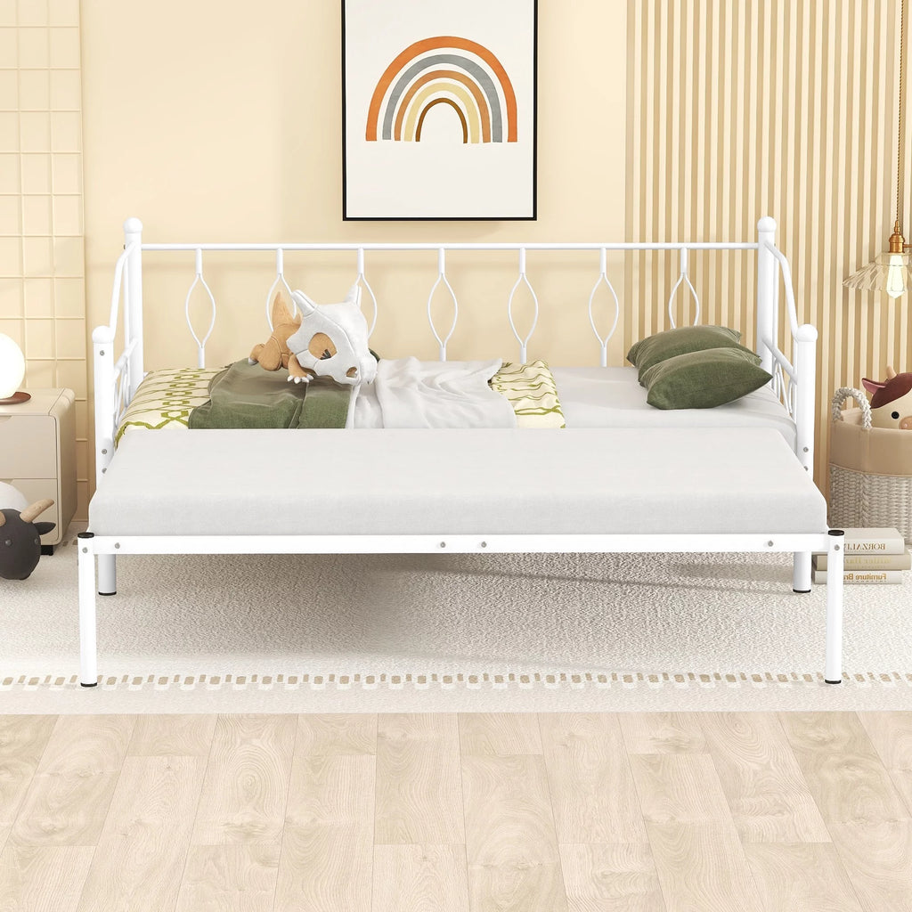 White Twin Size Metal Daybed with Trundle I331