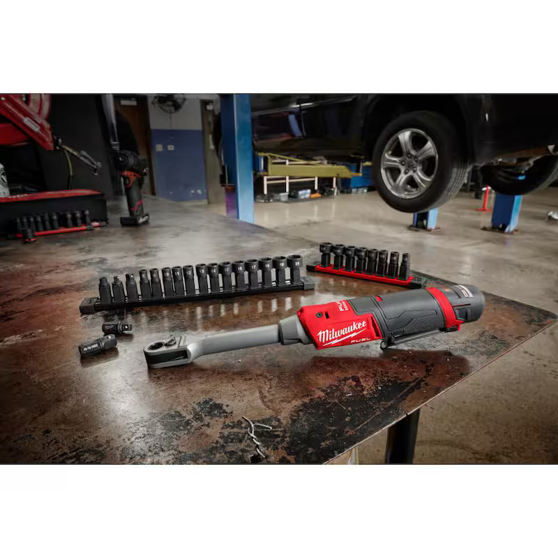 12V Lithium-Ion Brushless Cordless Extended Reach Ratchet Kit B618