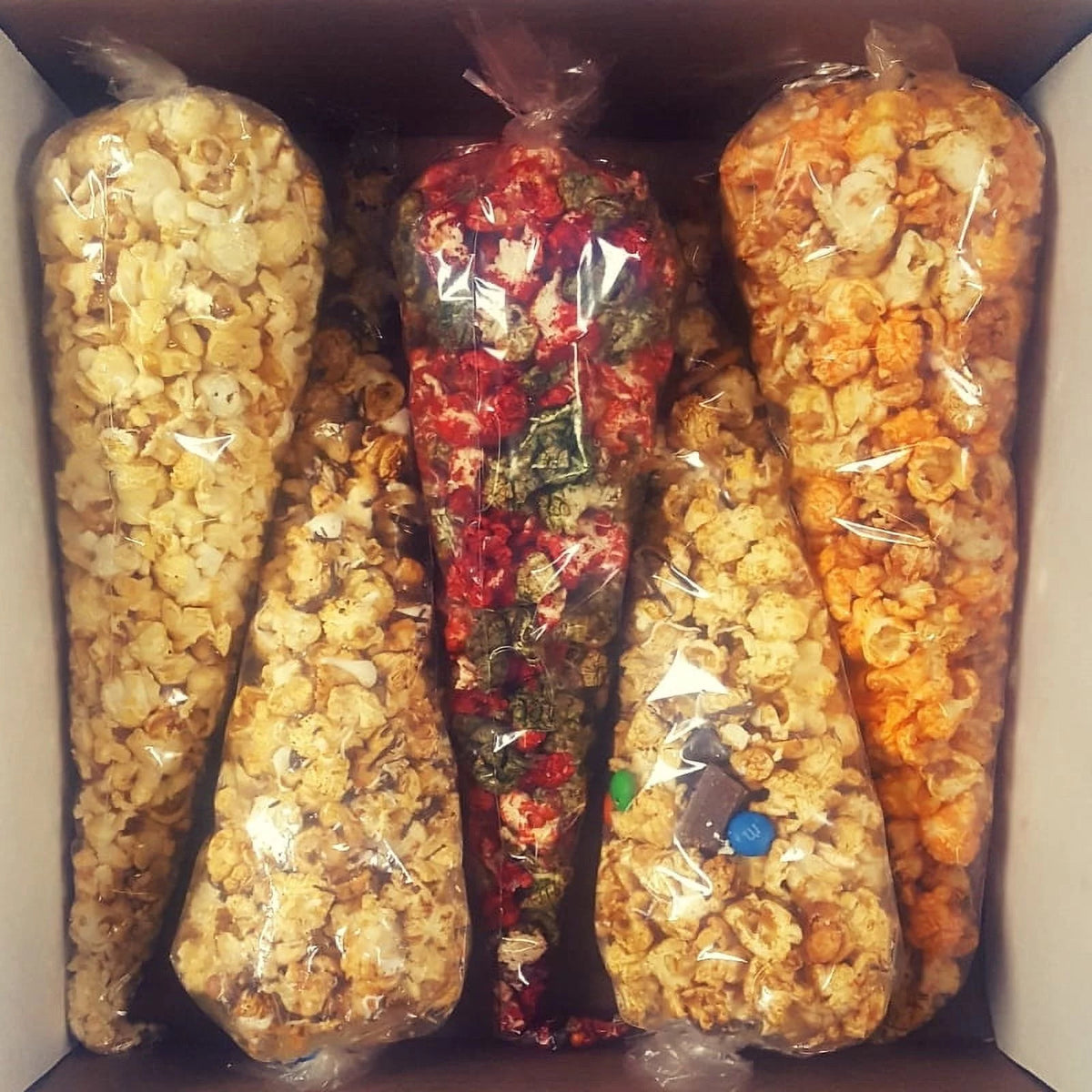 24 Count Gourmet Butter Popcorn Balls Z847