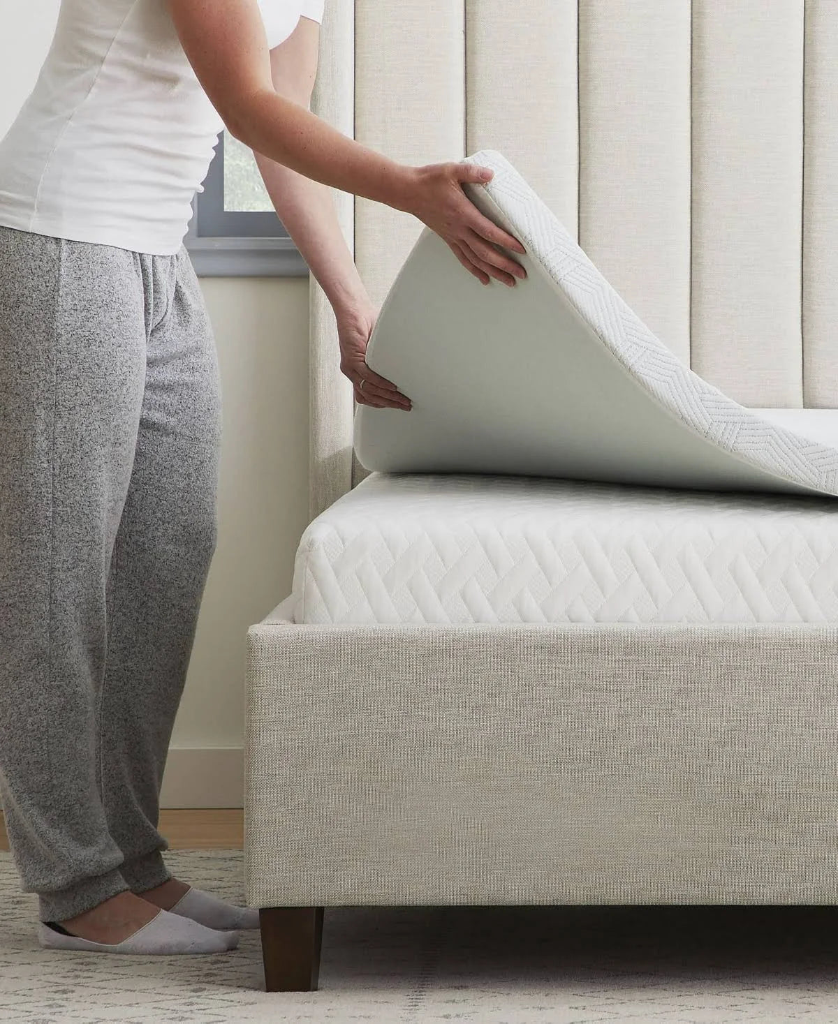 White California King Memory Foam Topper O30687