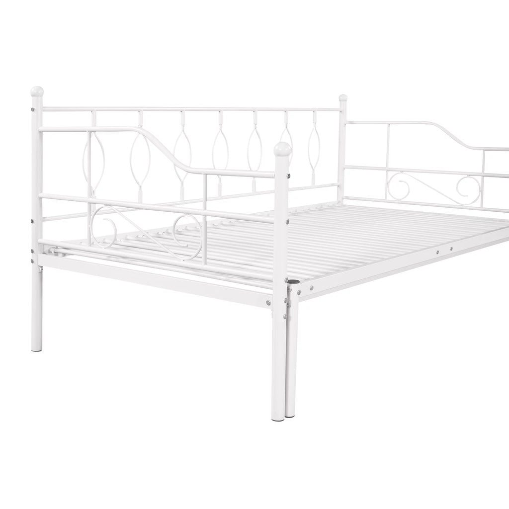 White Twin Size Metal Daybed with Trundle I331